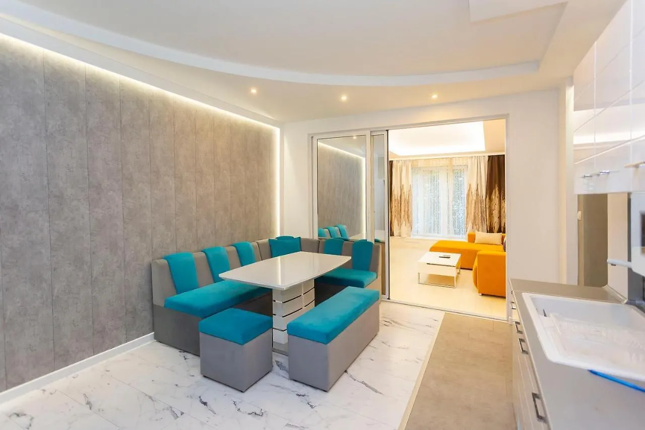 Central Vitosha Apartment ソフィア